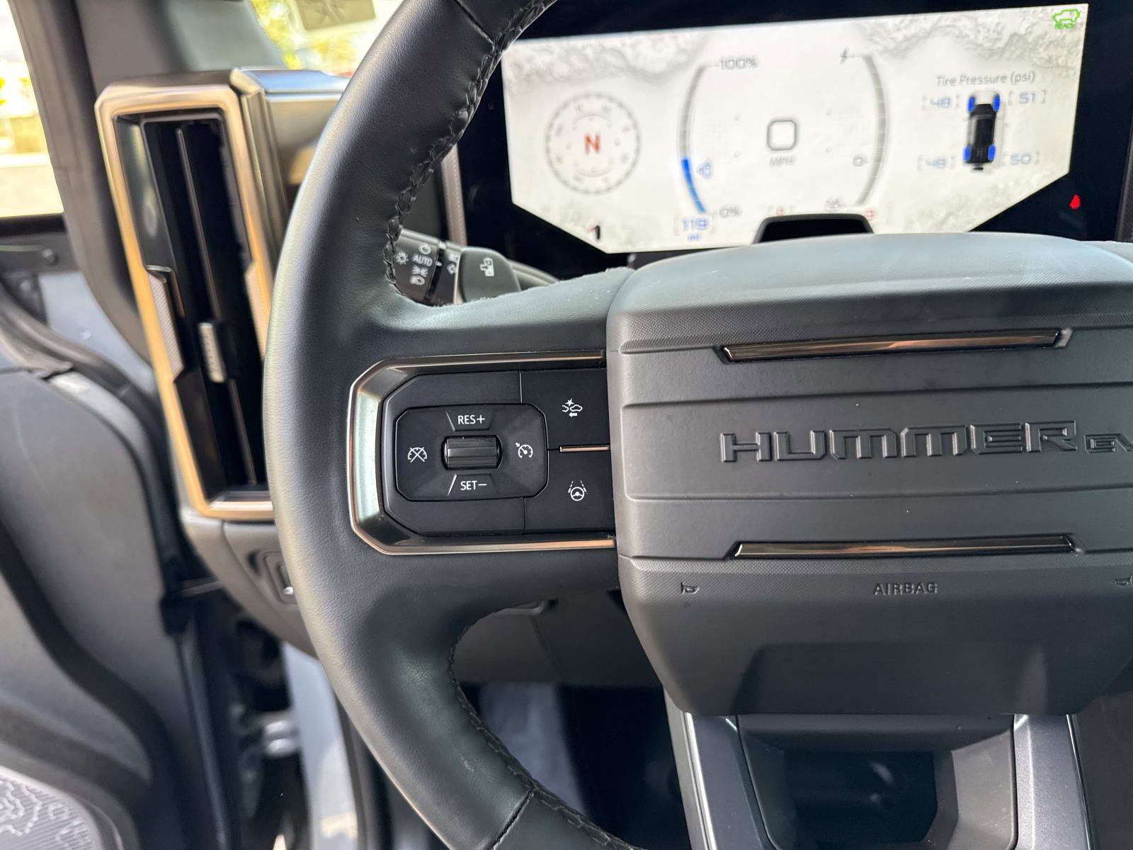 Used 2025 GMC Hummer EV 2X w/ LPO, Roof Cross Rail Package image 29