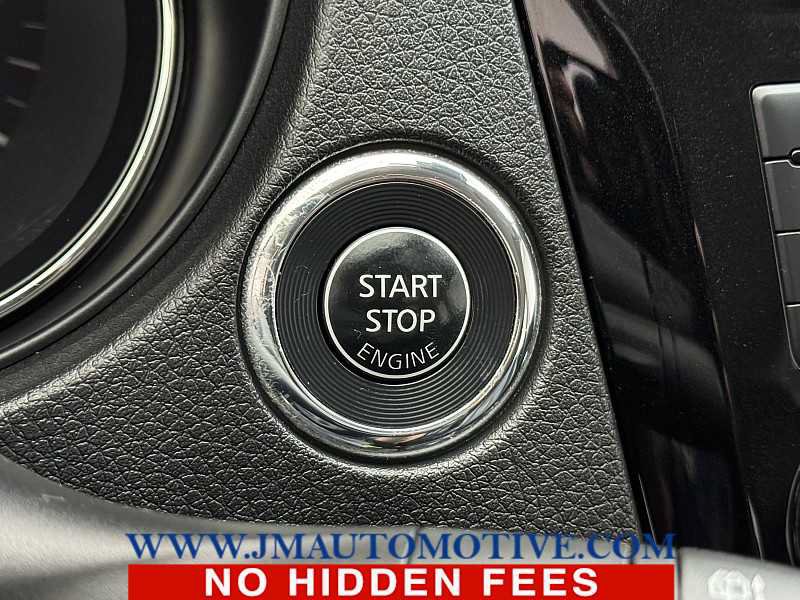 Used 2020 Nissan Rogue Sport SL AWD/4WD image 41