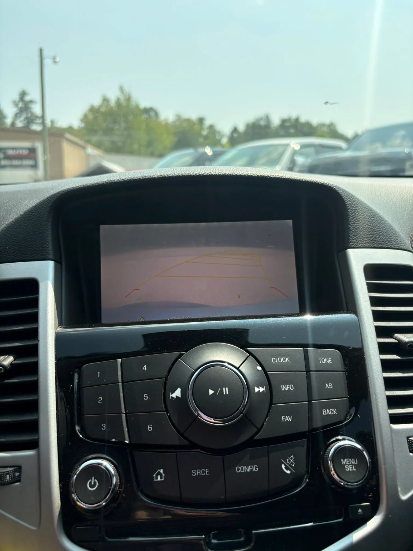 Used 2016 Chevrolet Cruze LT FWD image 16