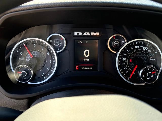 Used 2024 RAM 2500 Tradesman w/ Chrome Appearance Group AWD/4WD image 18
