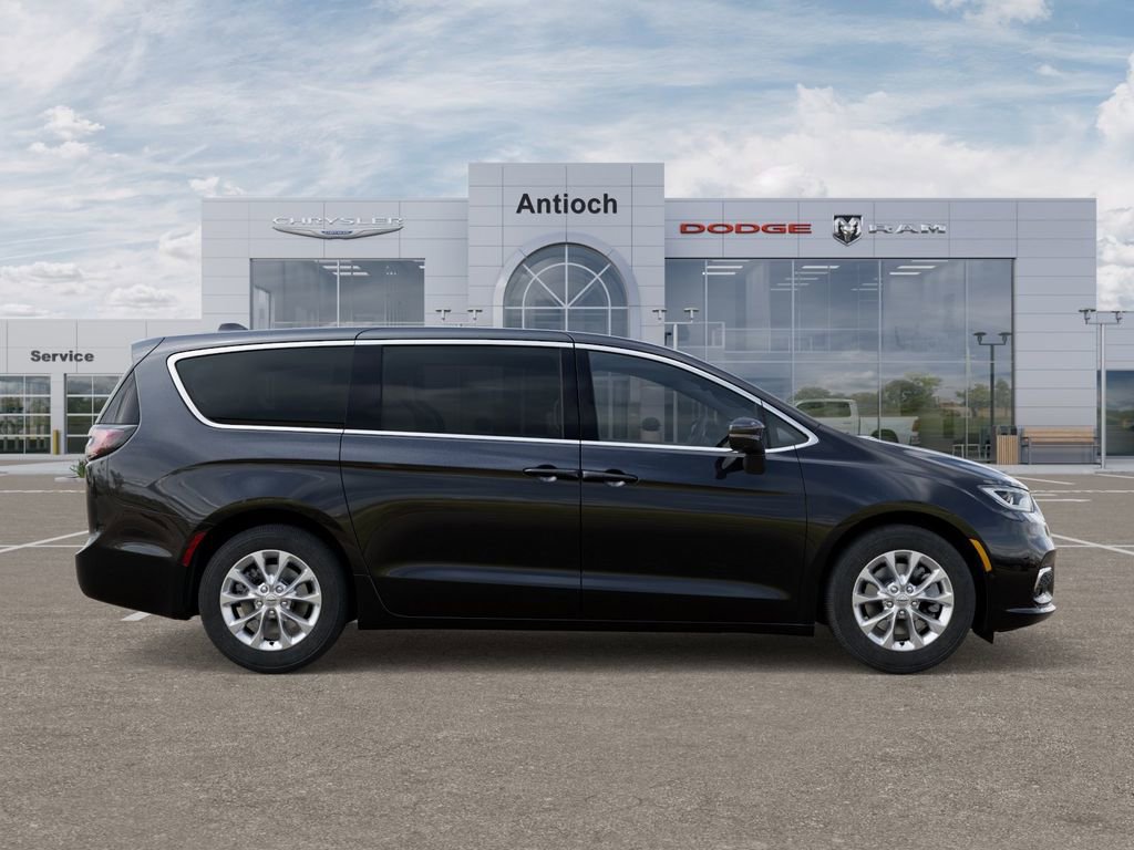 New 2026 Chrysler Pacifica Select AWD/4WD image 24