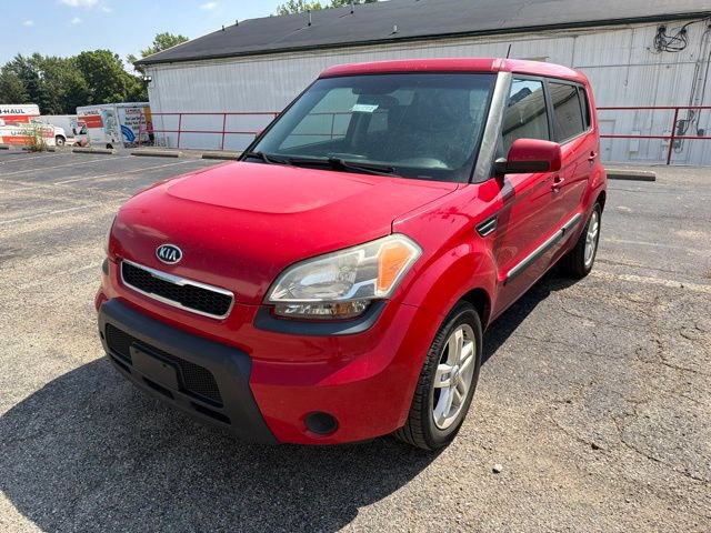 Used 2011 Kia Soul + FWD video 1