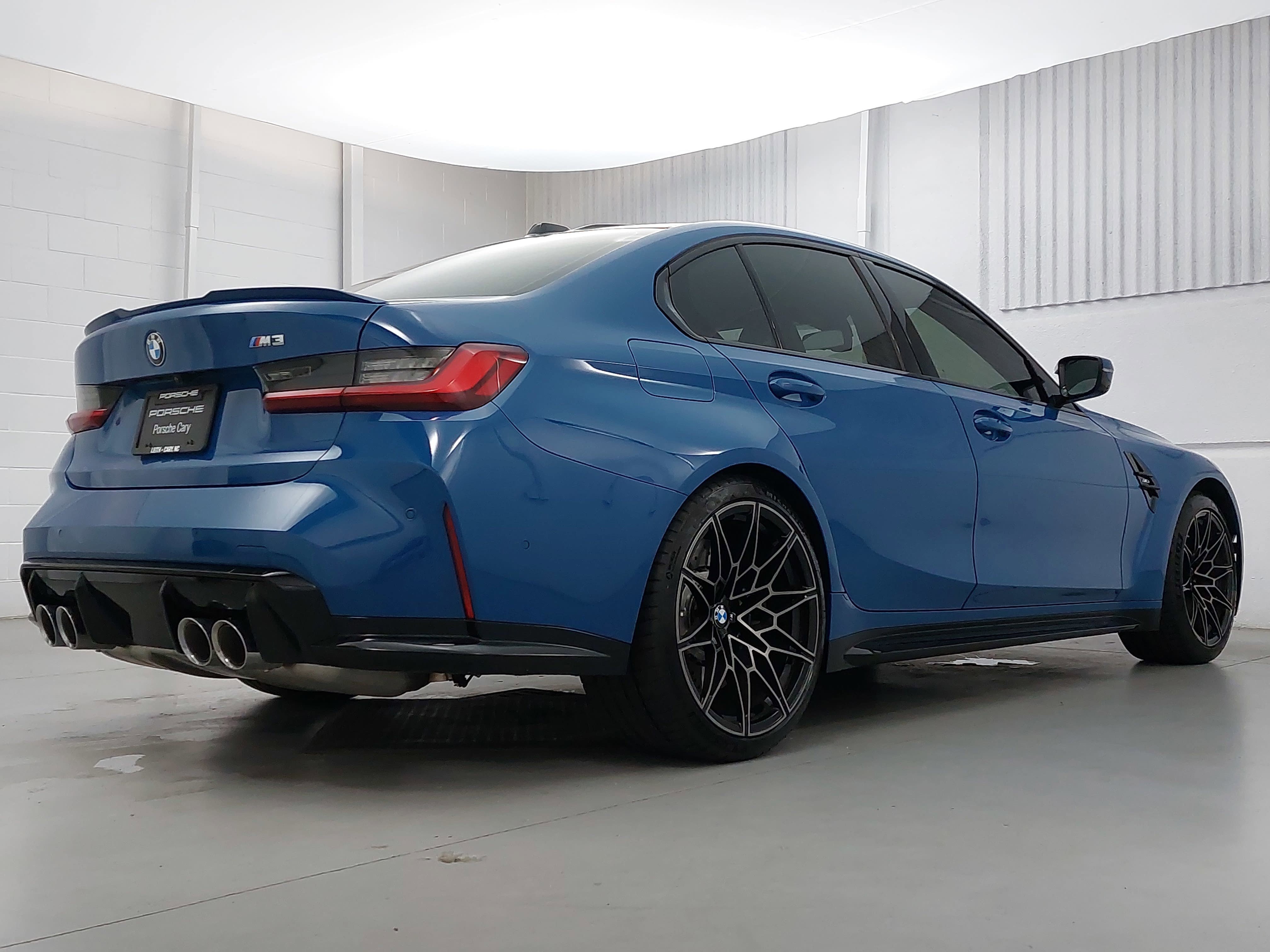 Used 2025 BMW M3 w/ Executive Package RWD image 7