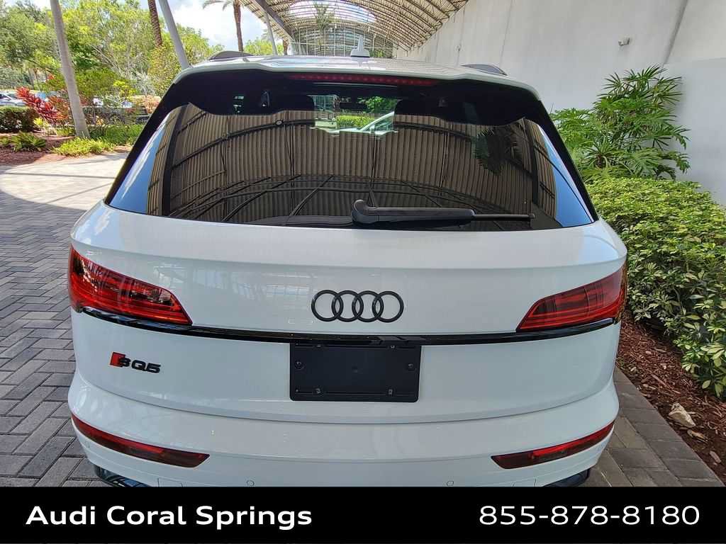 Used 2023 Audi SQ5 Prestige w/ Prestige Package AWD/4WD image 5
