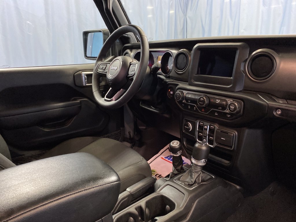 Used 2023 Jeep Wrangler Unlimited Sport AWD/4WD image 42