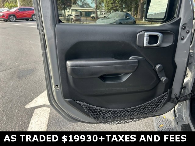 Used 2020 Jeep Wrangler Sport image 12