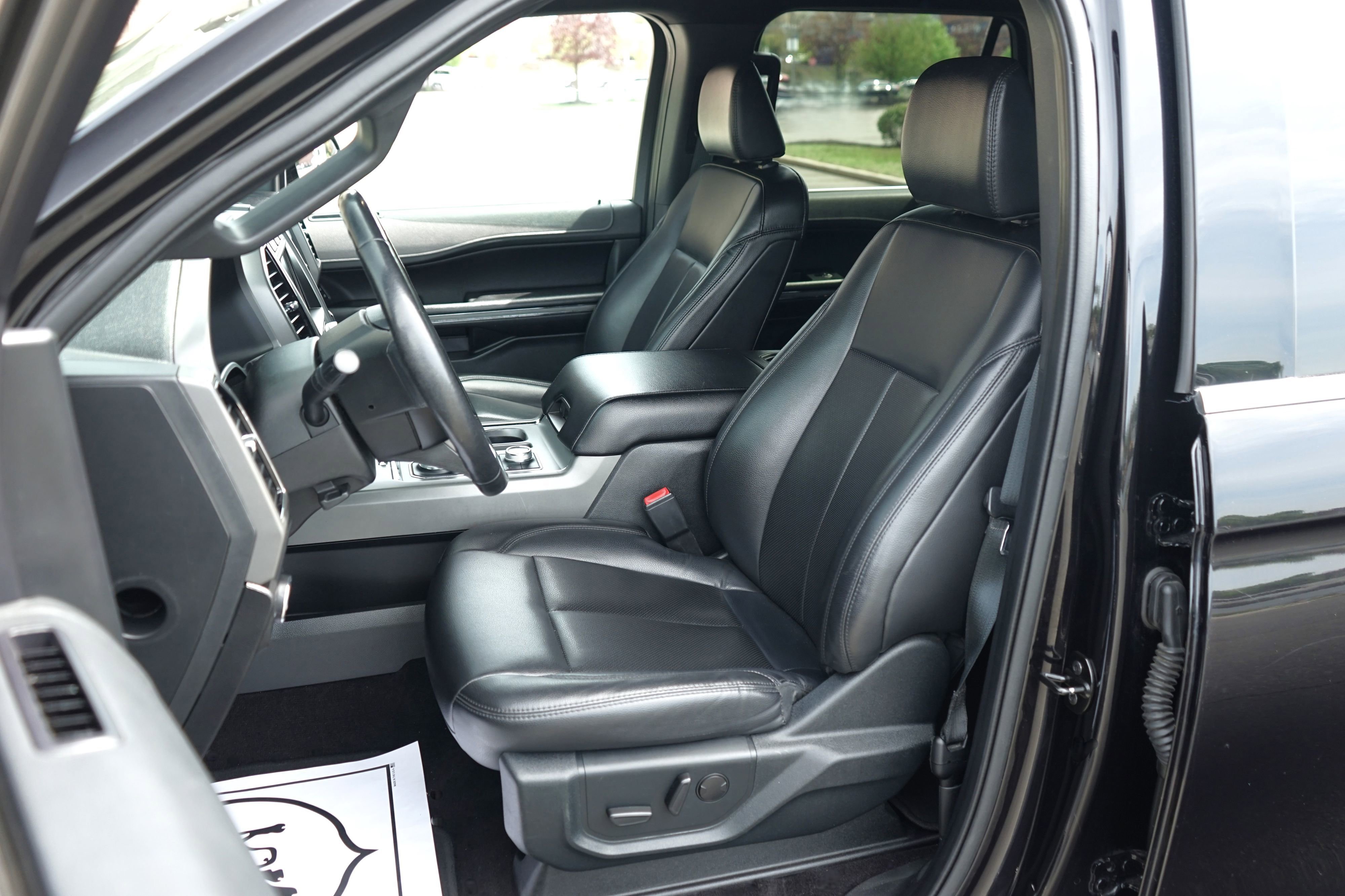 Used 2021 Ford Expedition Max XLT AWD/4WD image 13