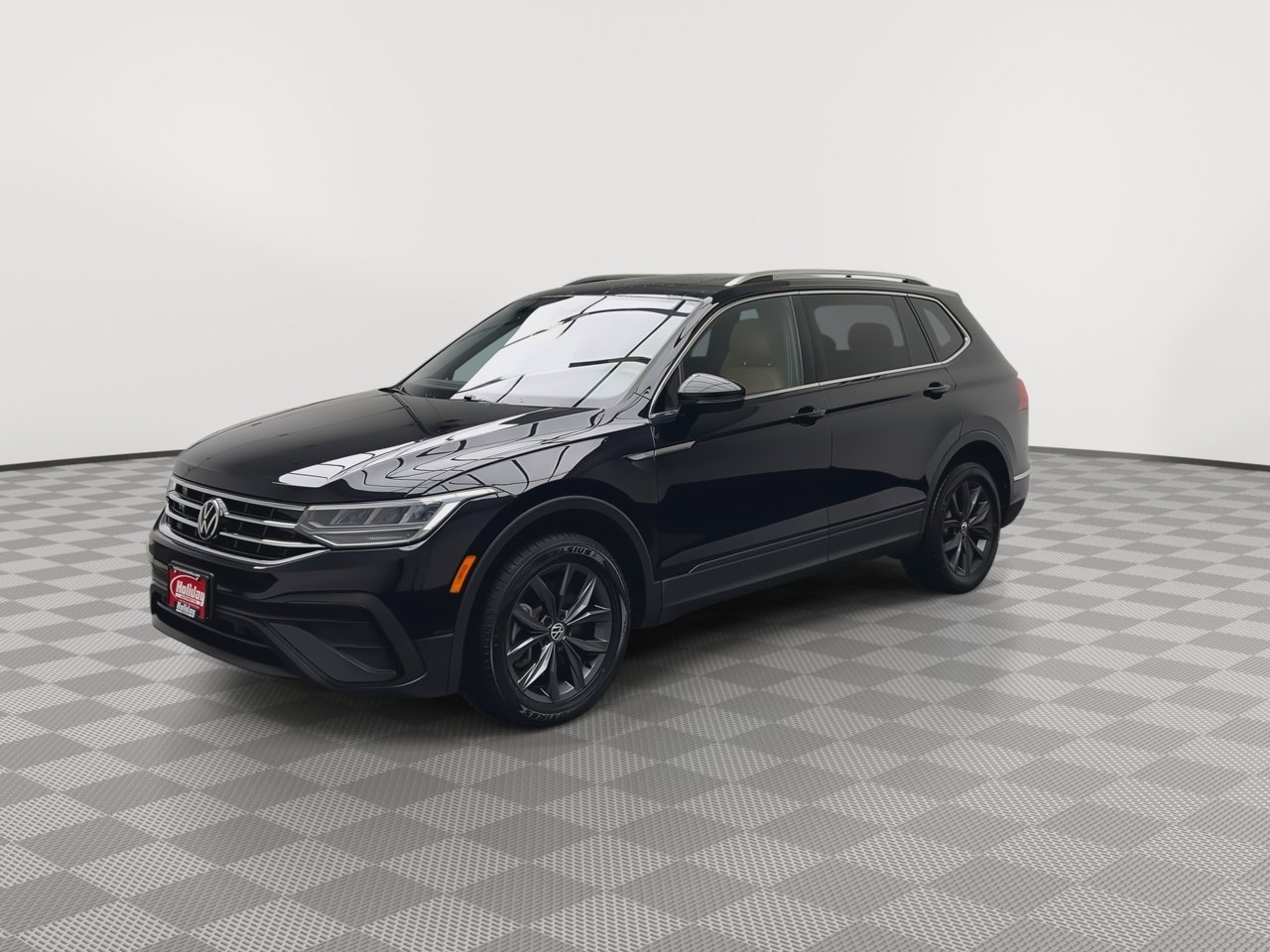 Used 2022 Volkswagen Tiguan SE AWD/4WD image 36