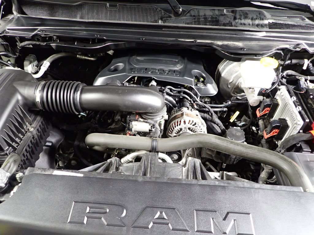 Used 2021 RAM 1500 Limited w/ Off Road Group image 9