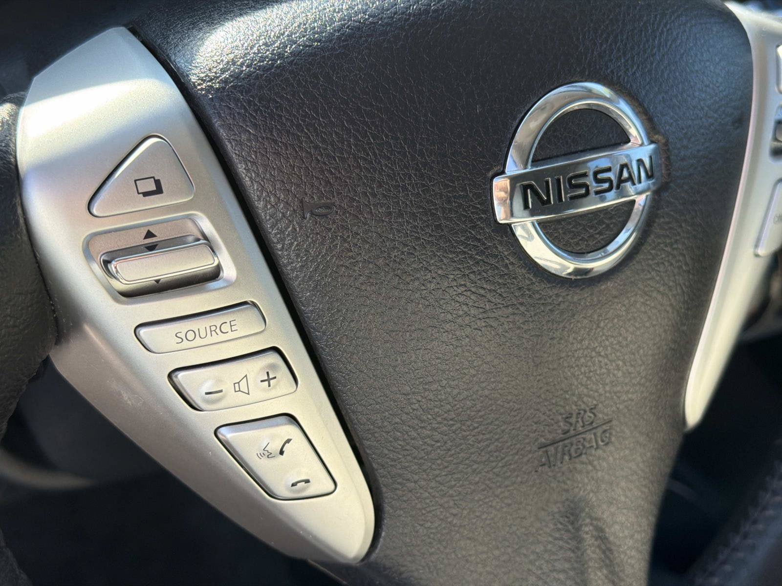 Used 2015 Nissan Versa Note SV FWD image 12