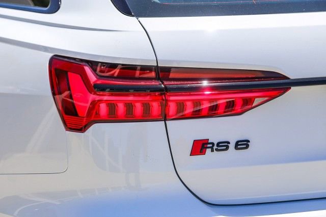 New 2025 Audi RS 6 performance image 9