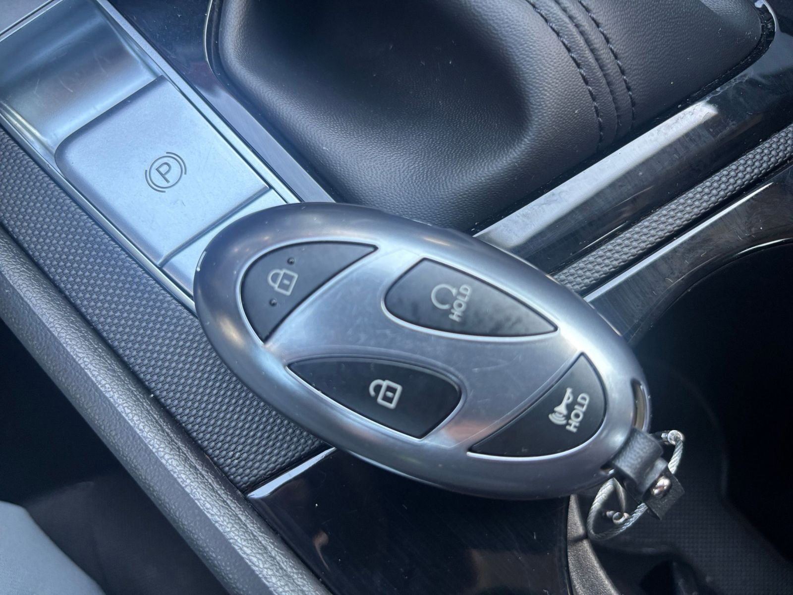 Used 2025 Hyundai Elantra SEL image 24