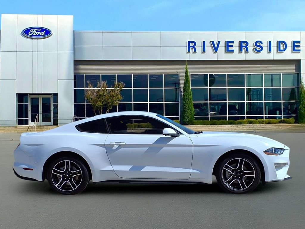 Used 2023 Ford Mustang Premium image 8
