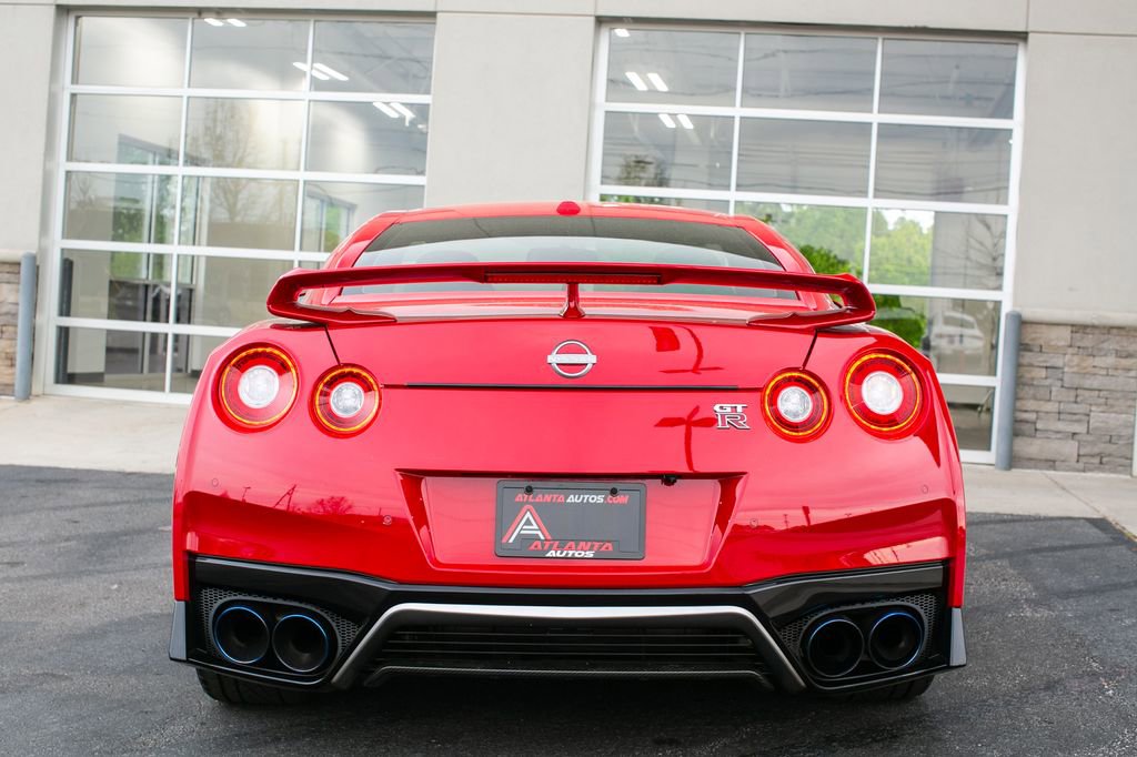 Used 2023 Nissan GT-R Premium w/ Floor Mat Package image 16