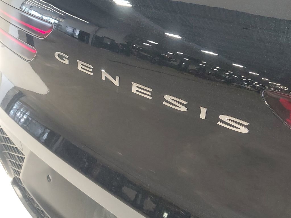 Used 2025 Genesis GV70 3.5T Sport w/ Sport Prestige Package AWD/4WD image 7
