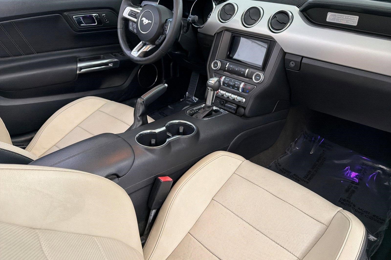 Used 2016 Ford Mustang GT Premium image 31