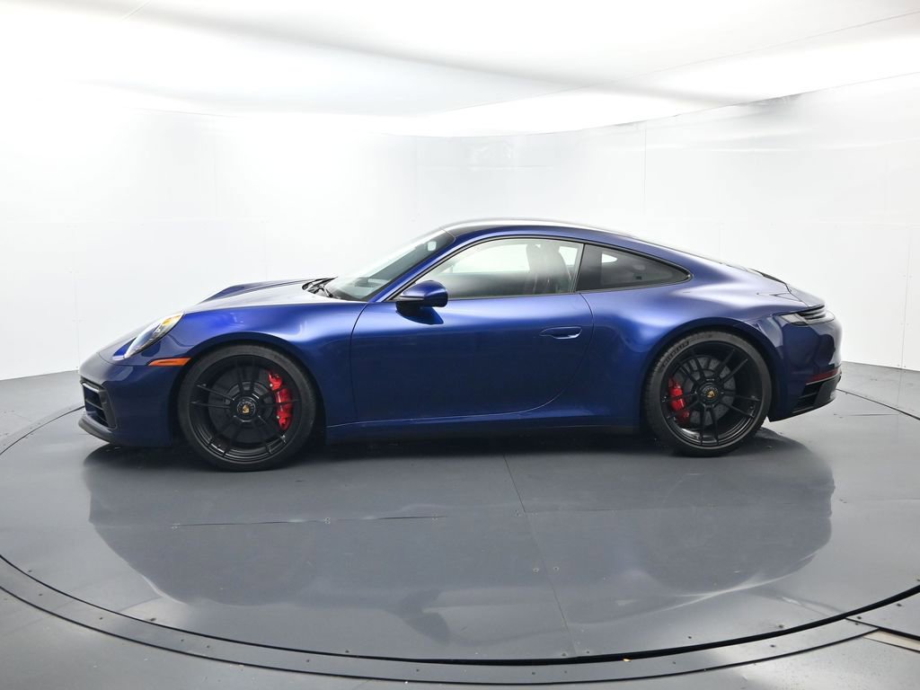 Certified 2024 Porsche 911 Carrera GTS RWD image 2