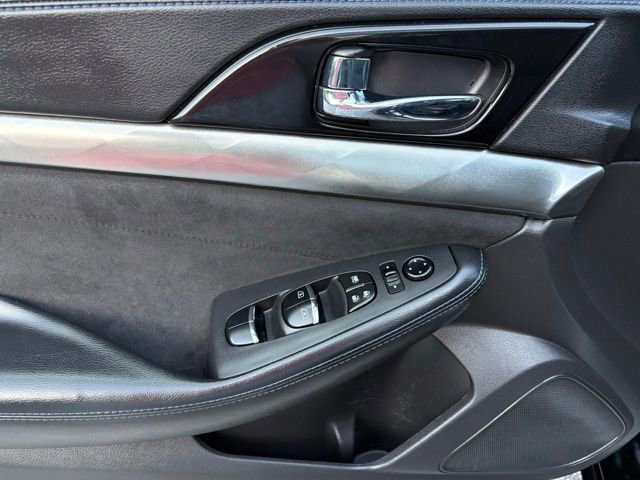 Used 2016 Nissan Maxima SR image 10