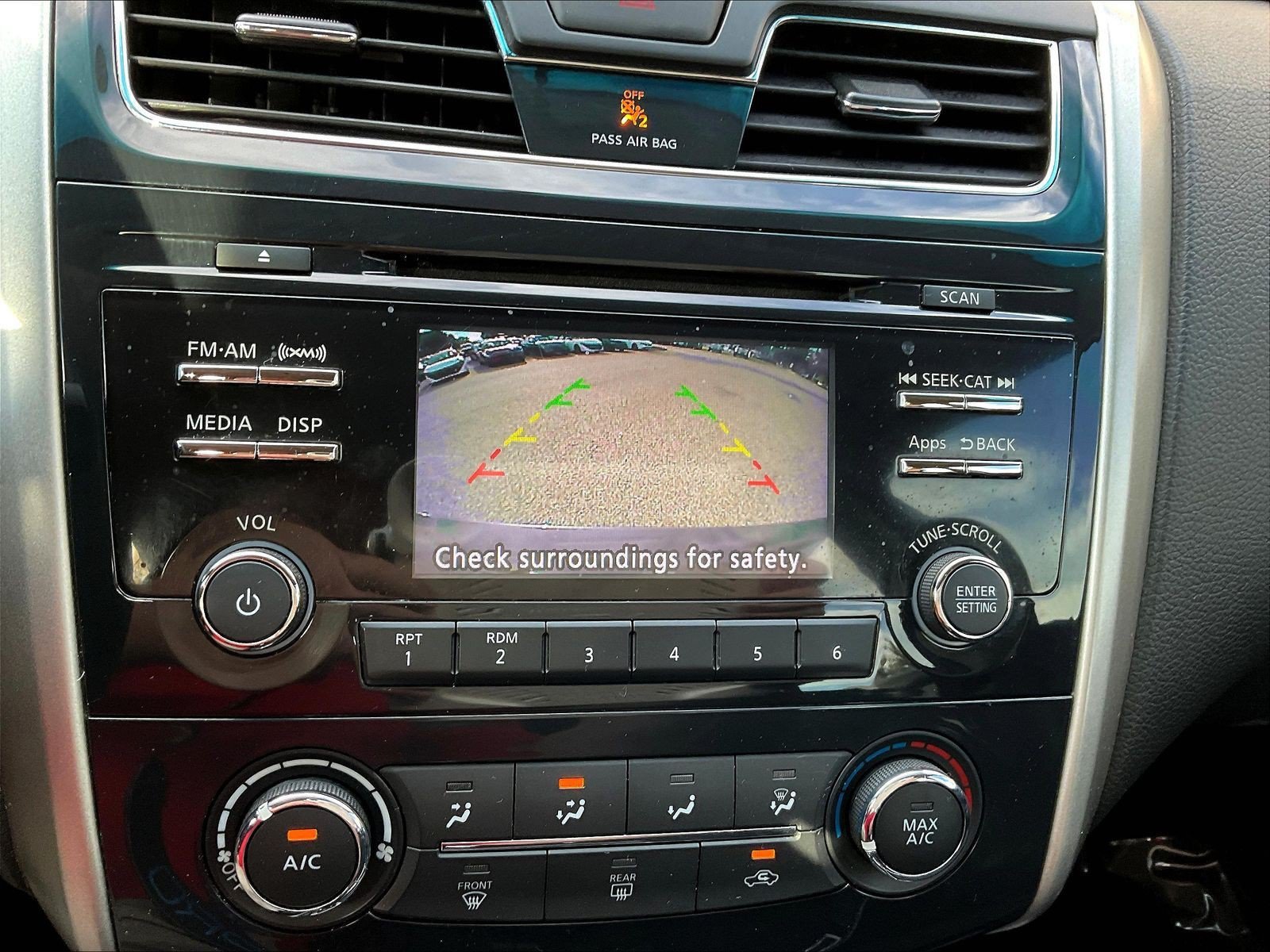 Used 2015 Nissan Altima 2.5 S w/ Special Edition Package FWD image 16