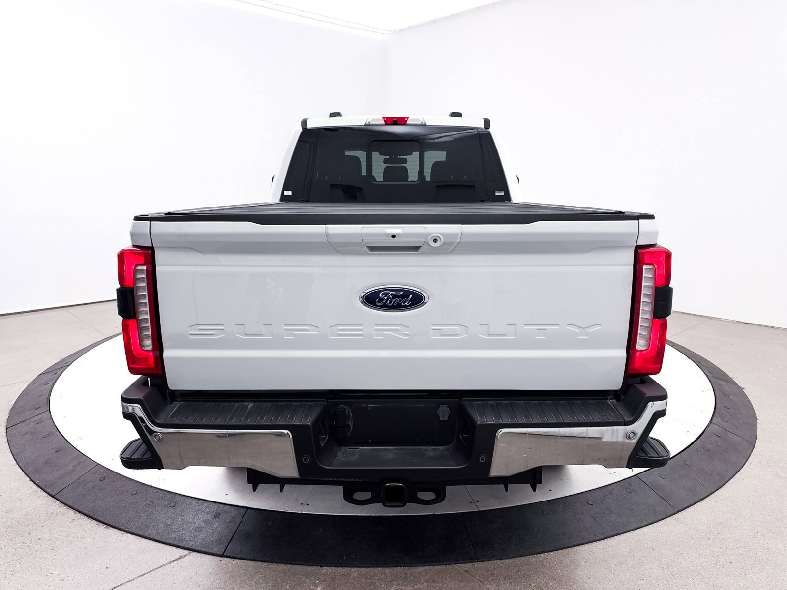 Used 2024 Ford F250 Lariat AWD/4WD image 16