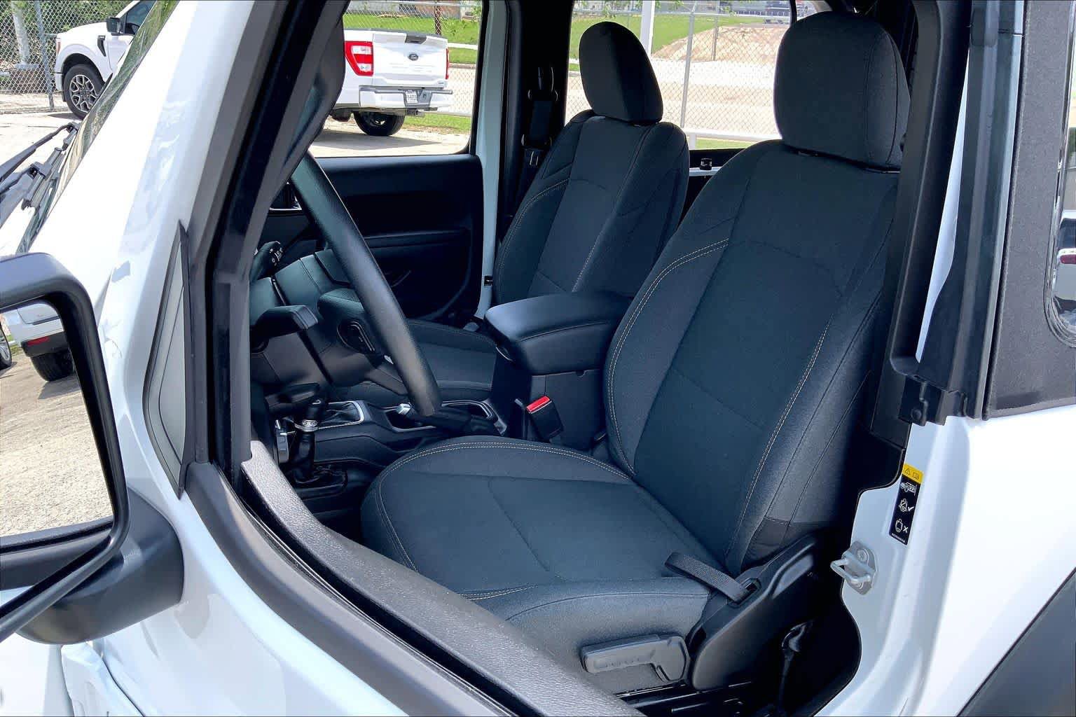 Used 2024 Jeep Wrangler Sport AWD/4WD image 8