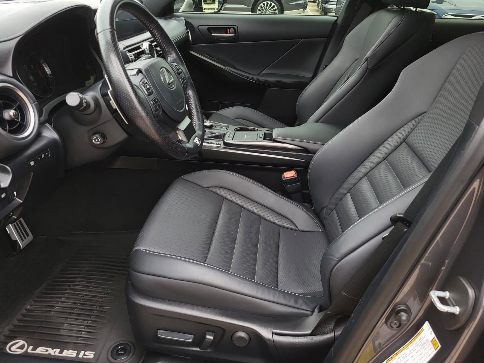 Used 2022 Lexus IS 350 F Sport w/ Navigation Package RWD image 20