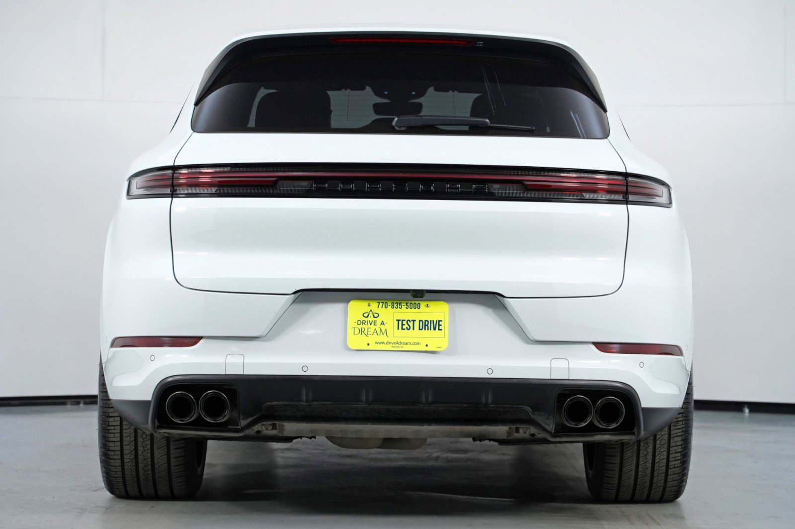 Used 2024 Porsche Cayenne S w/ Premium Package Plus image 11