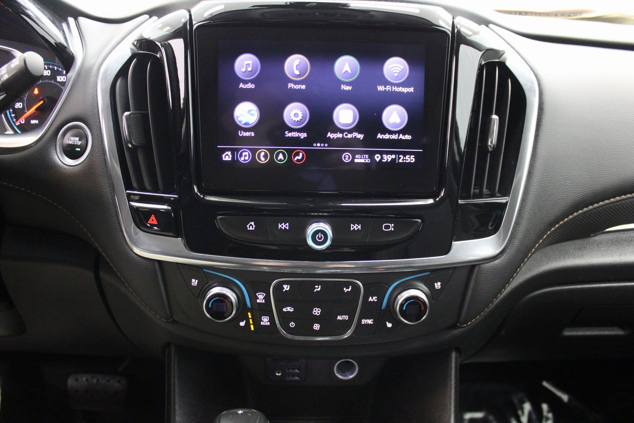 Used 2020 Chevrolet Traverse Premier w/ LPO, Blackout Package image 43