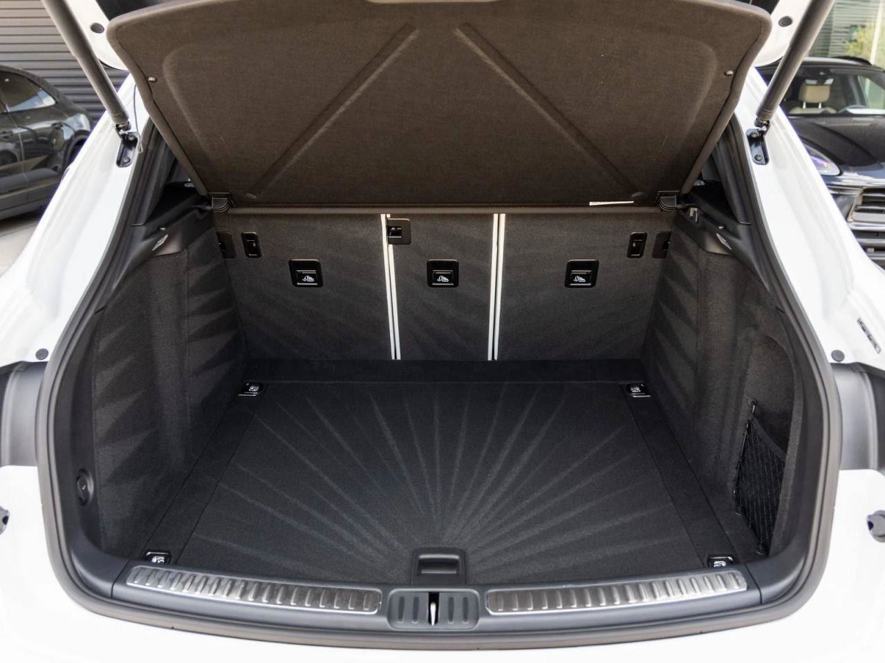 New 2026 Porsche Macan S image 87