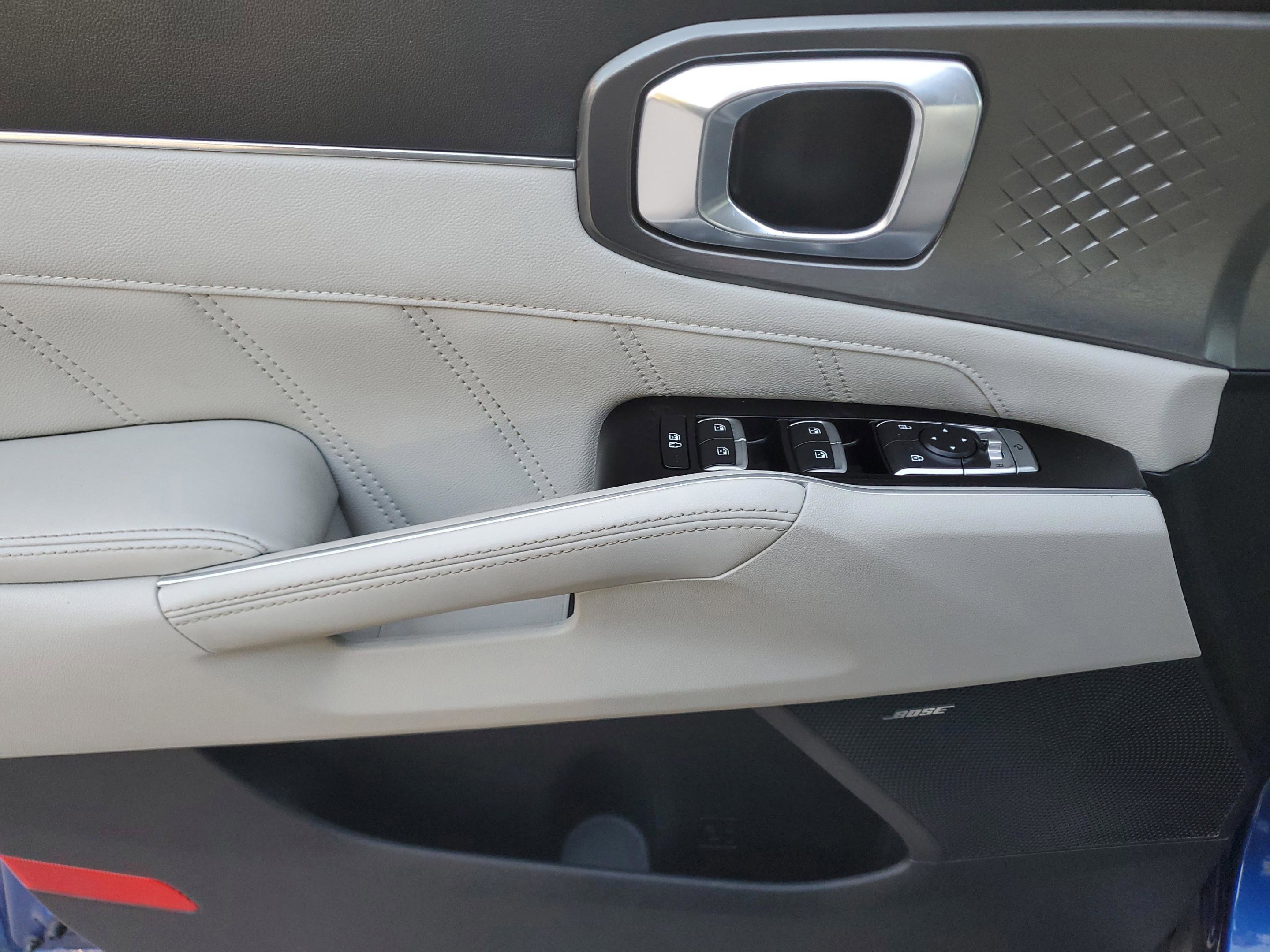 Used 2021 Kia Sorento SX image 13