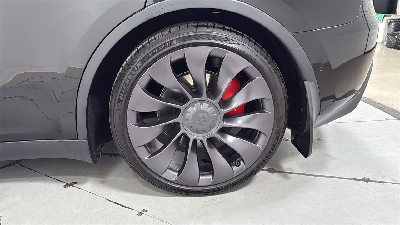 Used 2022 Tesla Model Y Performance image 23