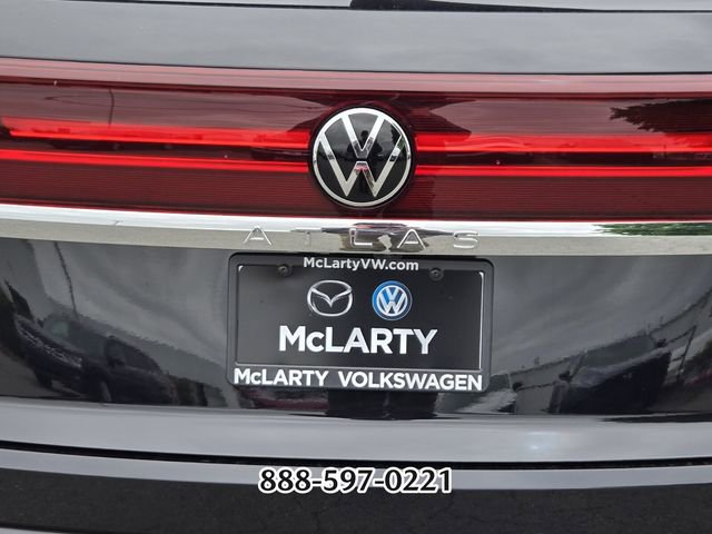 Certified 2025 Volkswagen Atlas Cross Sport SE AWD/4WD image 15