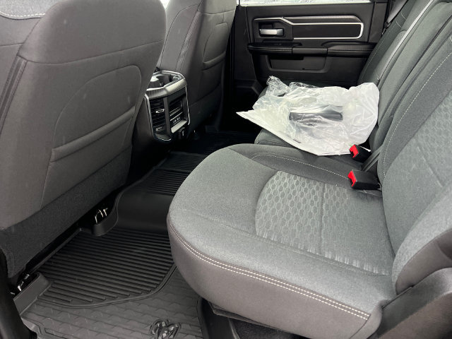 New 2026 RAM 2500 Big Horn AWD/4WD image 24