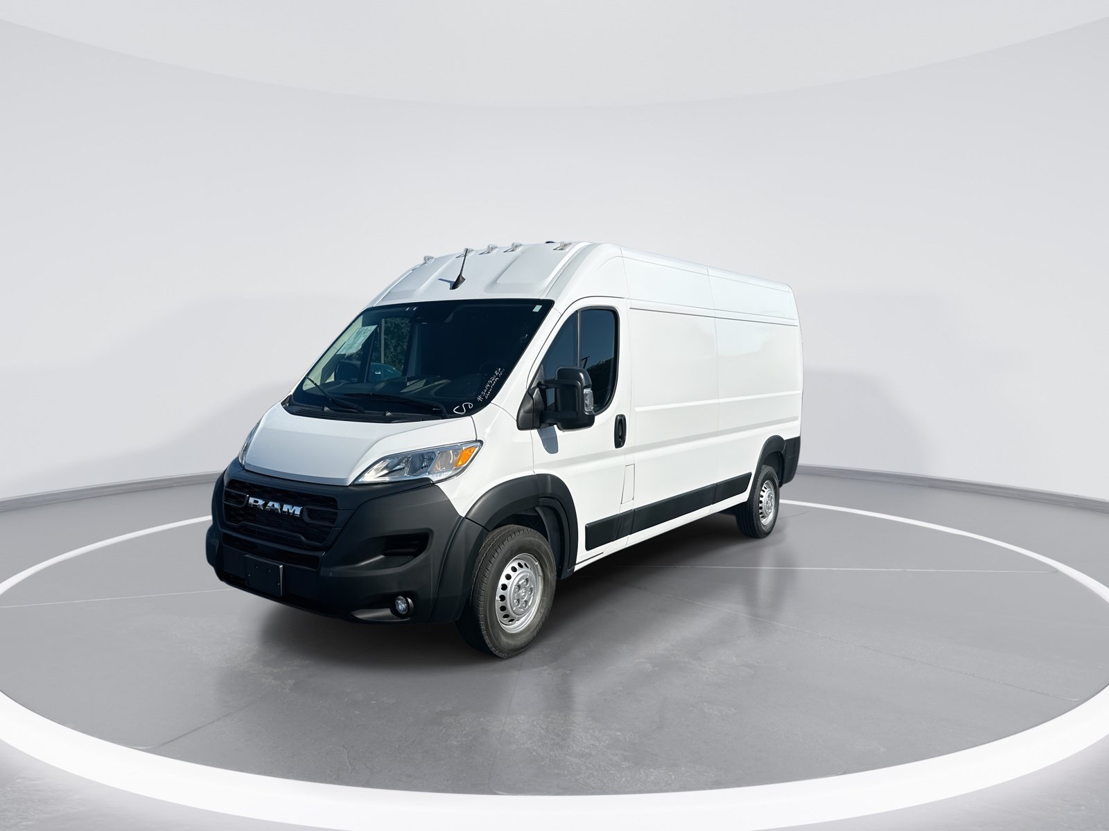 Used 2024 RAM ProMaster 2500 w/ Convenience Group FWD image 5