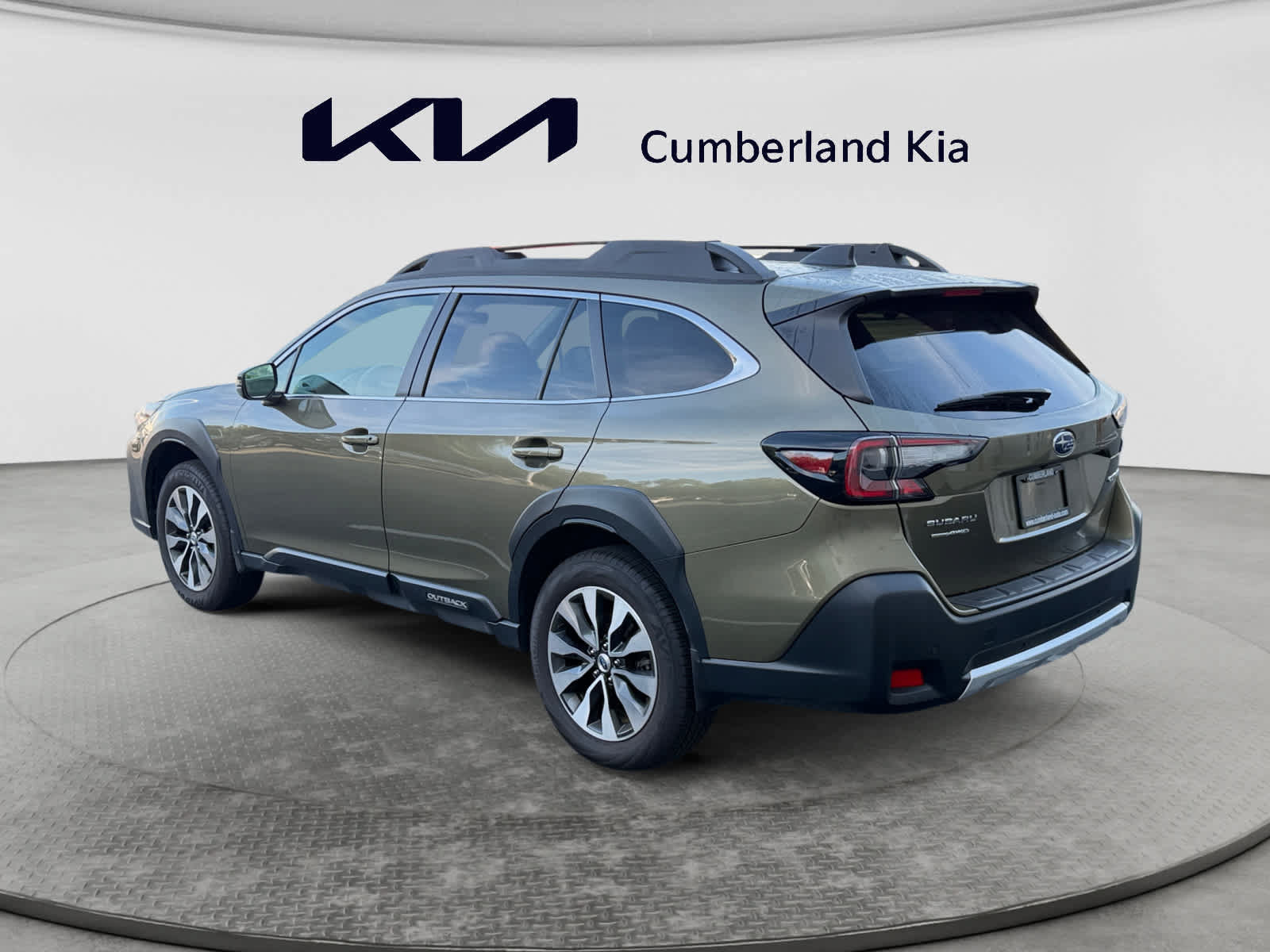 Used 2024 Subaru Outback Limited AWD/4WD image 3