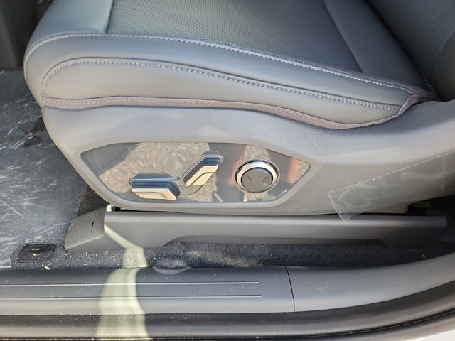 New 2026 Kia EV9 Light image 17