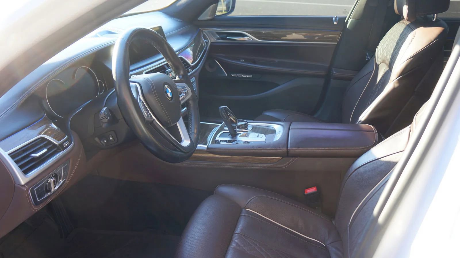 Used 2016 BMW 750i xDrive 750i xDrive Sedan 4D image 15