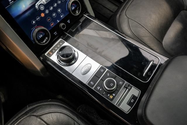 Used 2019 Land Rover Range Rover Supercharged AWD/4WD image 30