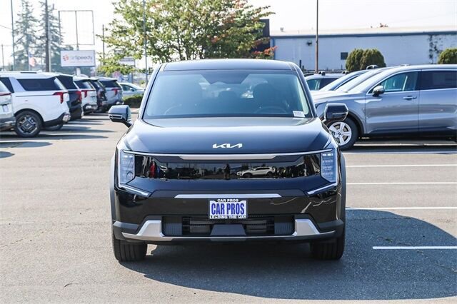 New 2026 Kia EV9 Light image 2