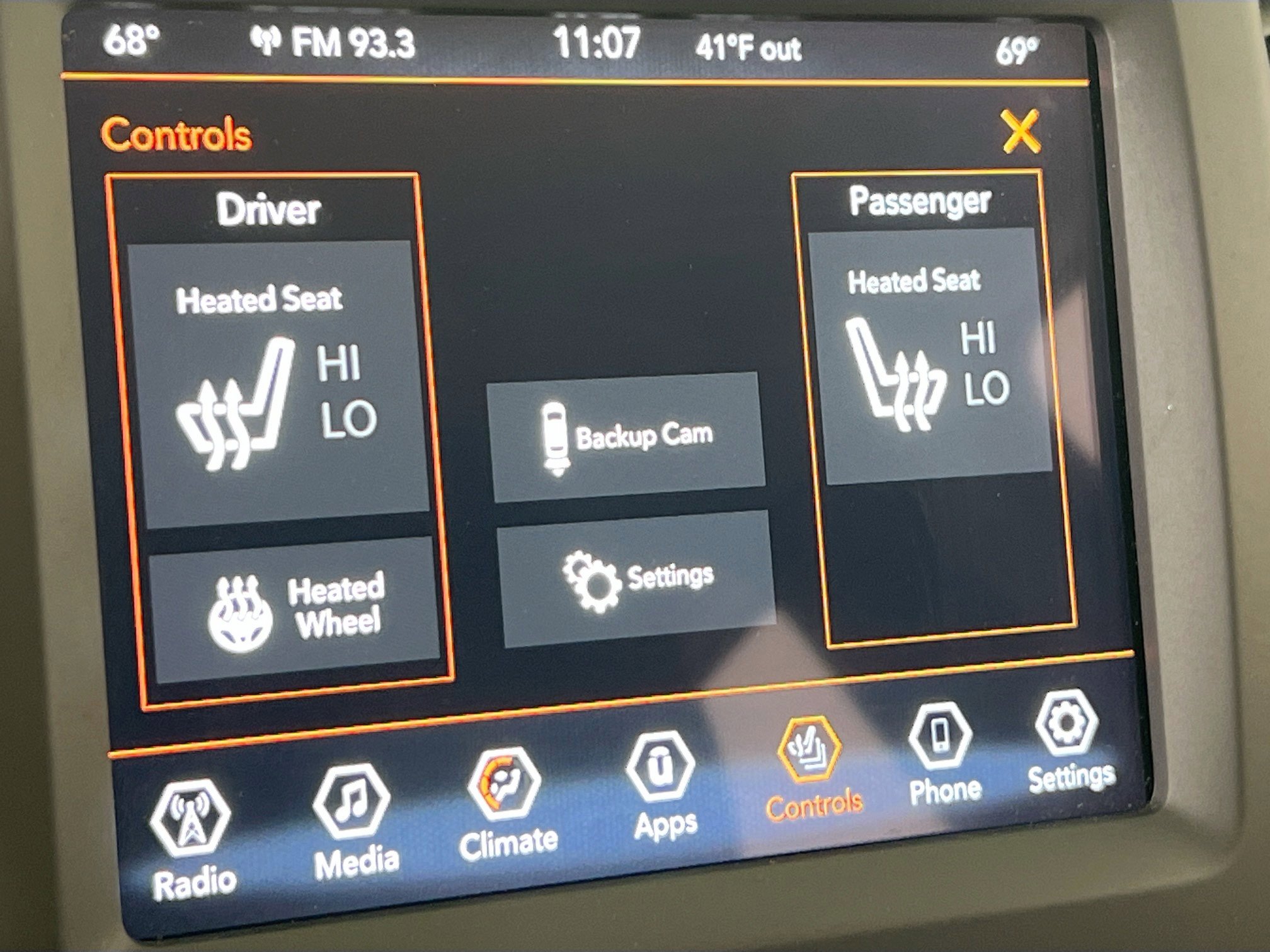 Used 2022 Jeep Cherokee Latitude Lux w/ Mopar Interior Package image 19