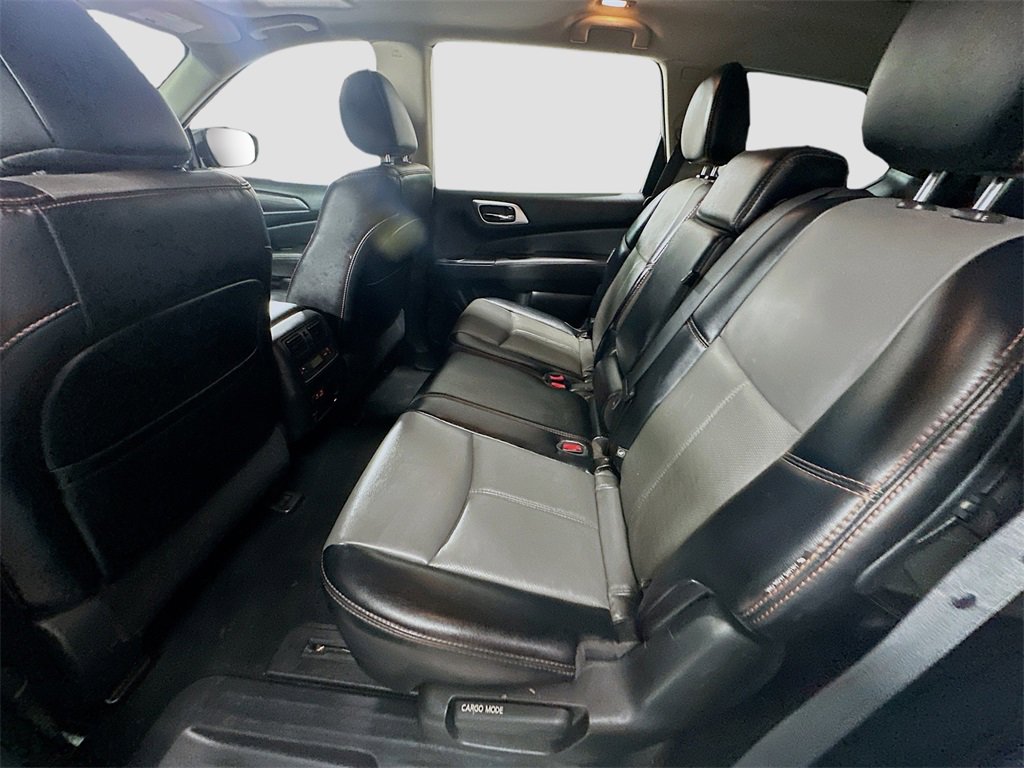 Used 2020 Nissan Pathfinder SL image 22