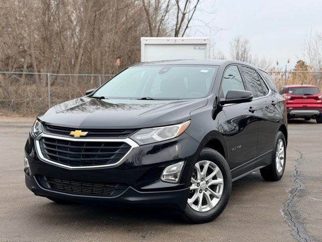 Used 2019 Chevrolet Equinox LT w/ Driver Convenience Package image 2