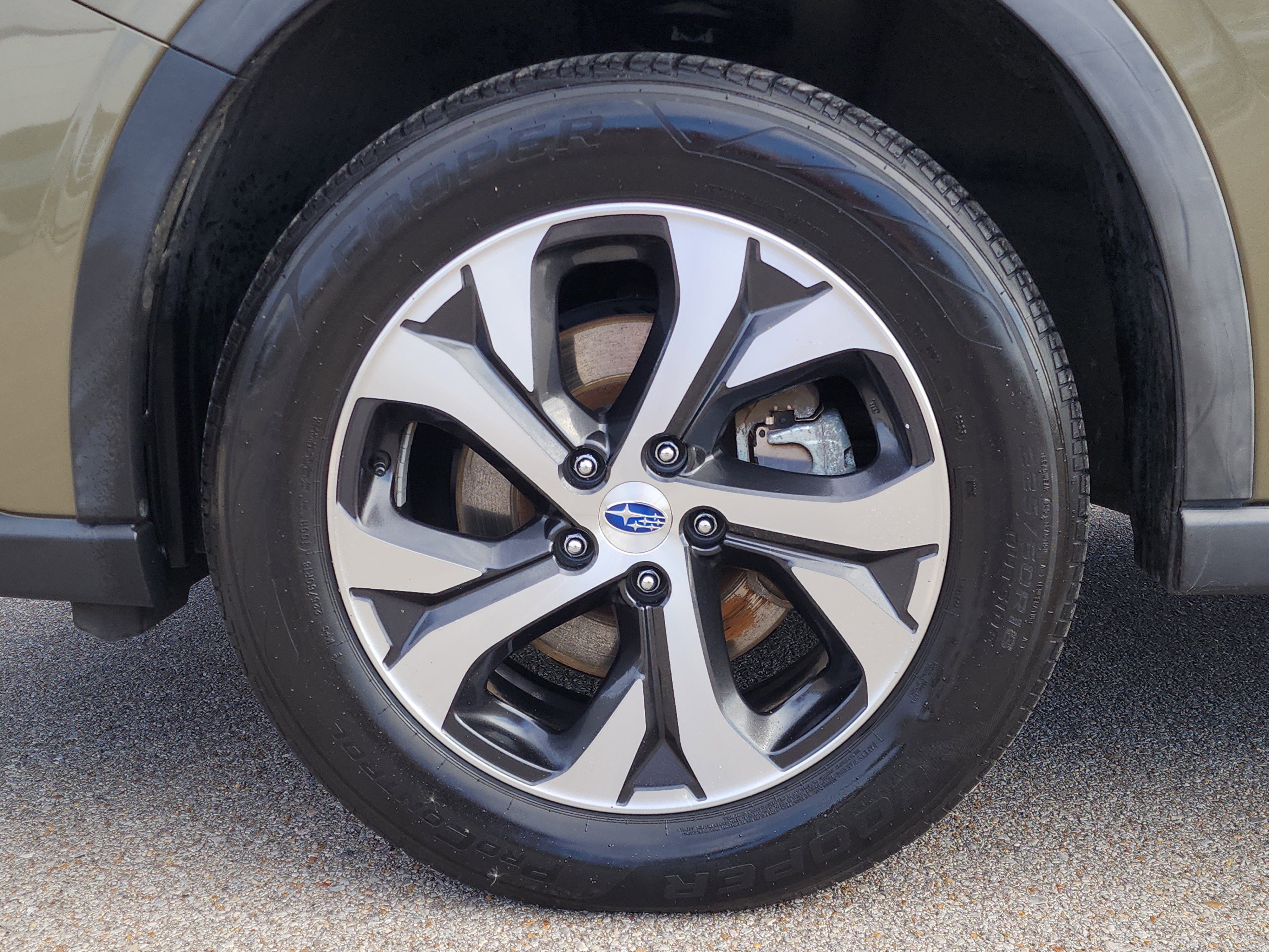 Used 2020 Subaru Outback Limited image 9