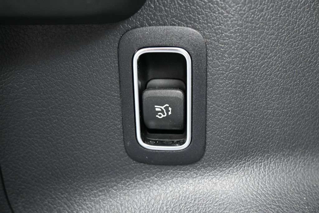 Used 2025 Mercedes-Benz GLA 250 image 28