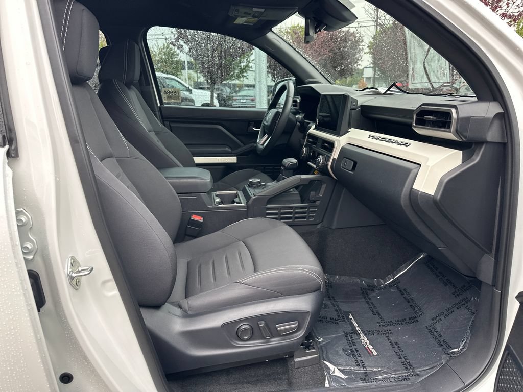 Certified 2024 Toyota Tacoma TRD Sport w/ TRD Sport Upgrade Package AWD/4WD image 17
