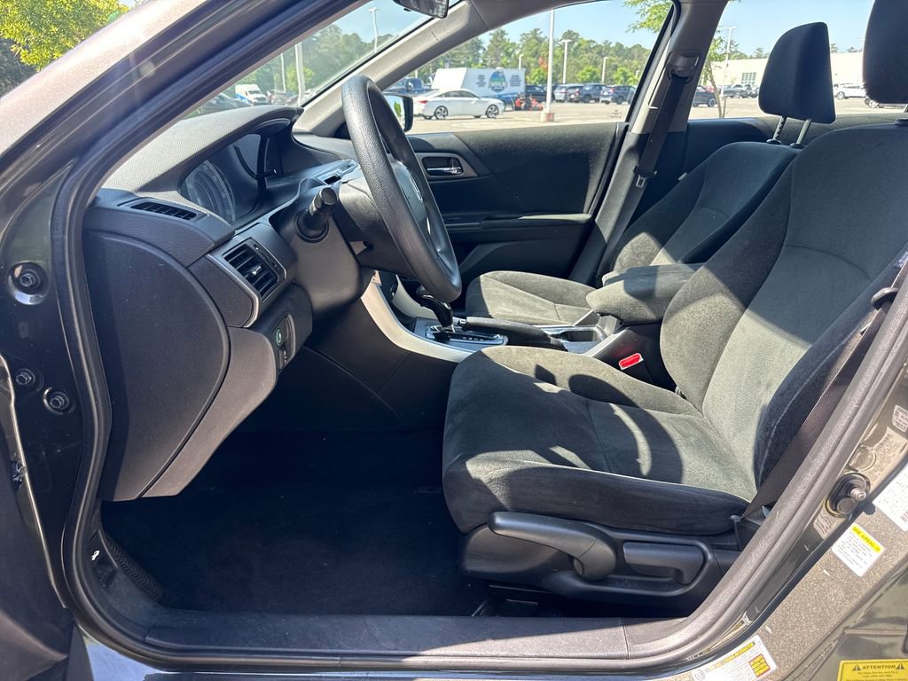 Used 2013 Honda Accord LX image 12