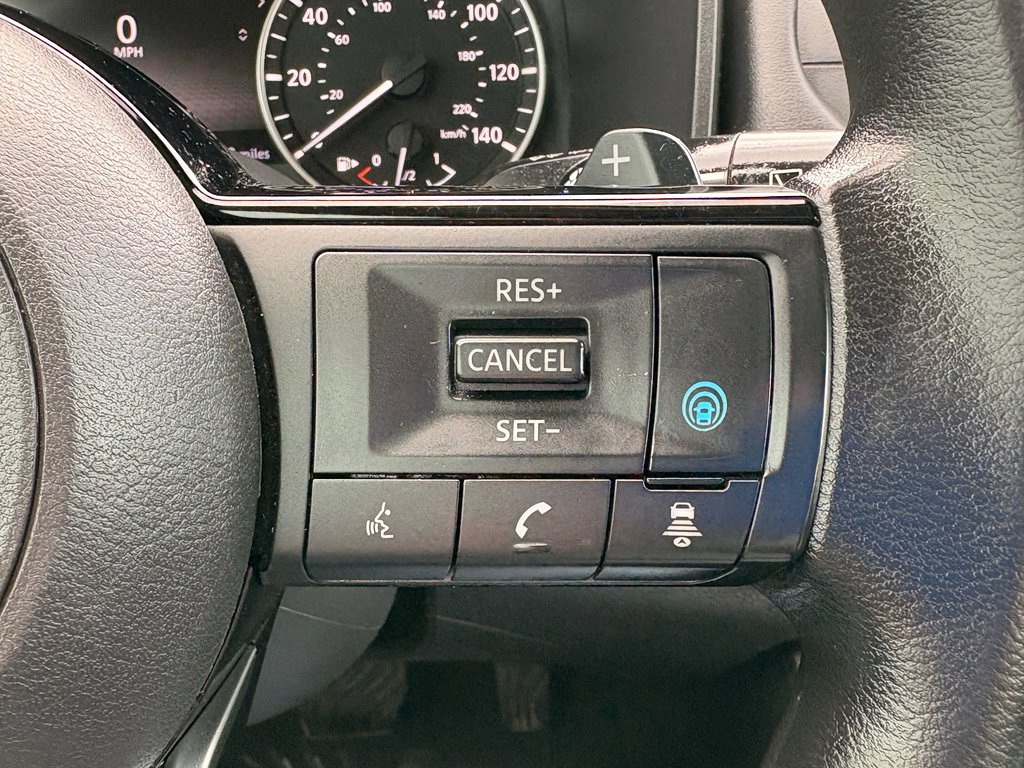 Used 2022 Nissan Rogue SV image 19