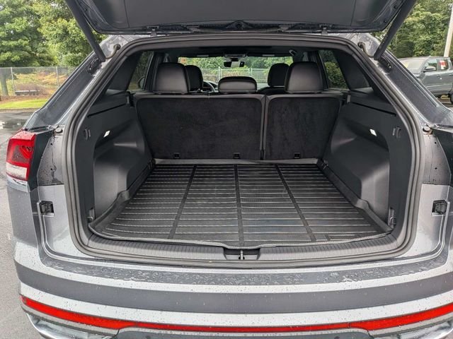 Used 2024 Volkswagen Atlas Cross Sport SE FWD image 10