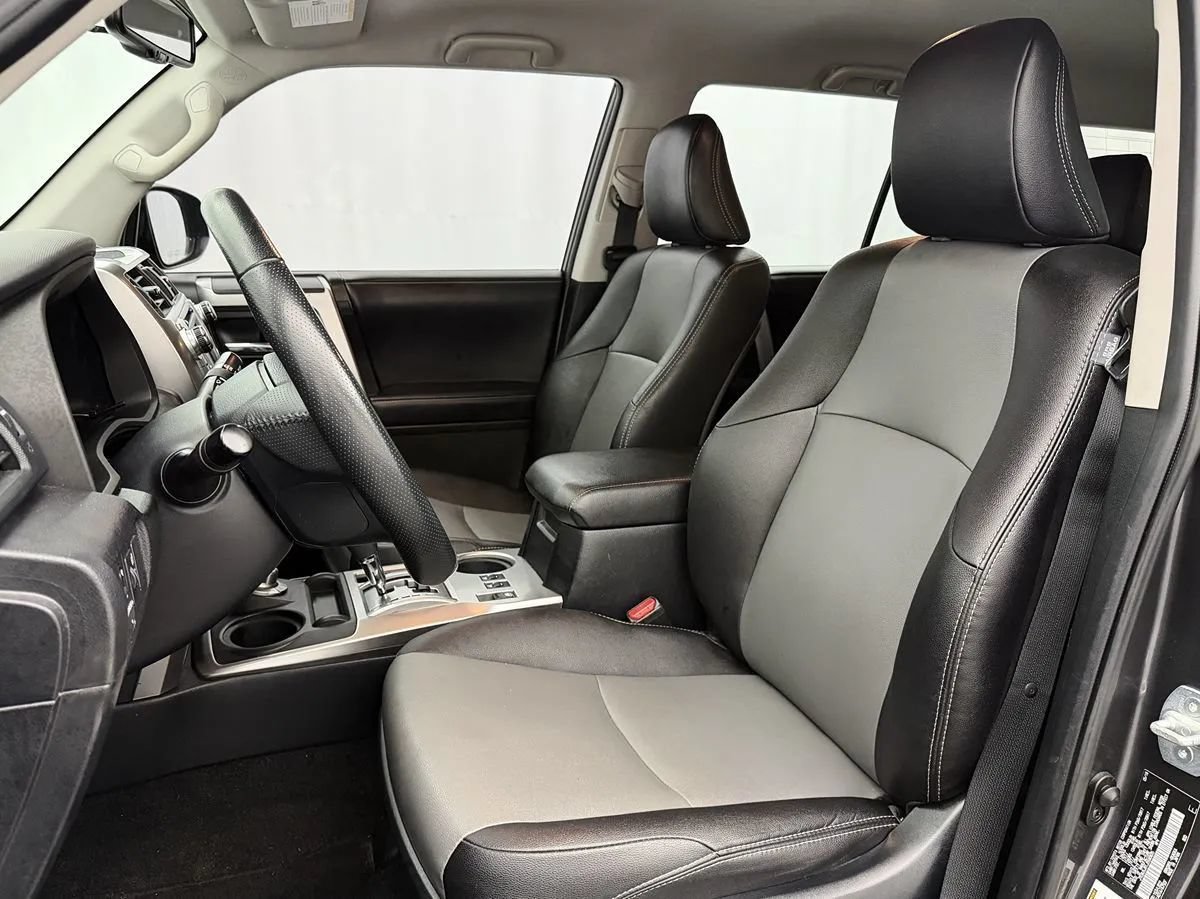 Used 2018 Toyota 4Runner SR5 Premium w/ Wilderness Package AWD/4WD image 11