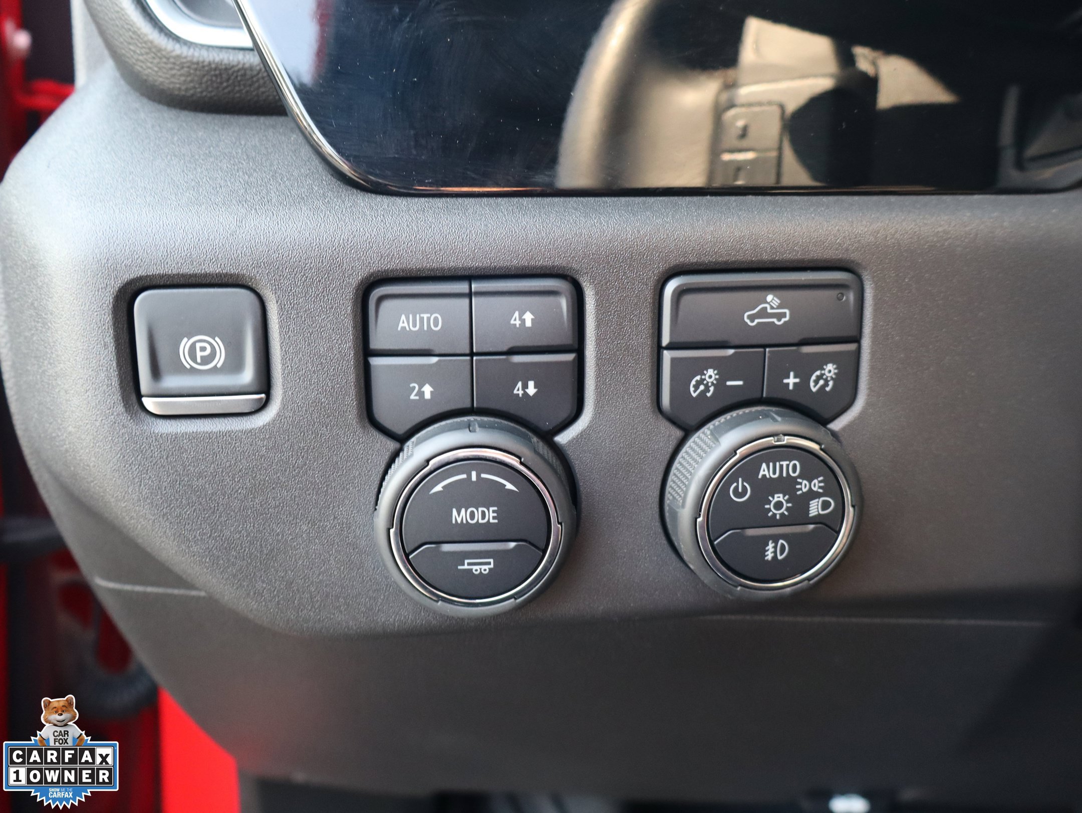 Used 2024 Chevrolet Silverado 1500 LT Trail Boss w/ Convenience Package II AWD/4WD image 16